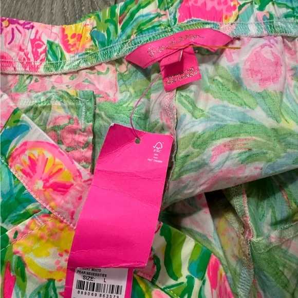 🌴🌸 NWT Lilly Pulitzer Ocean View Shorts - Pear Necessities Print 🌴🌸