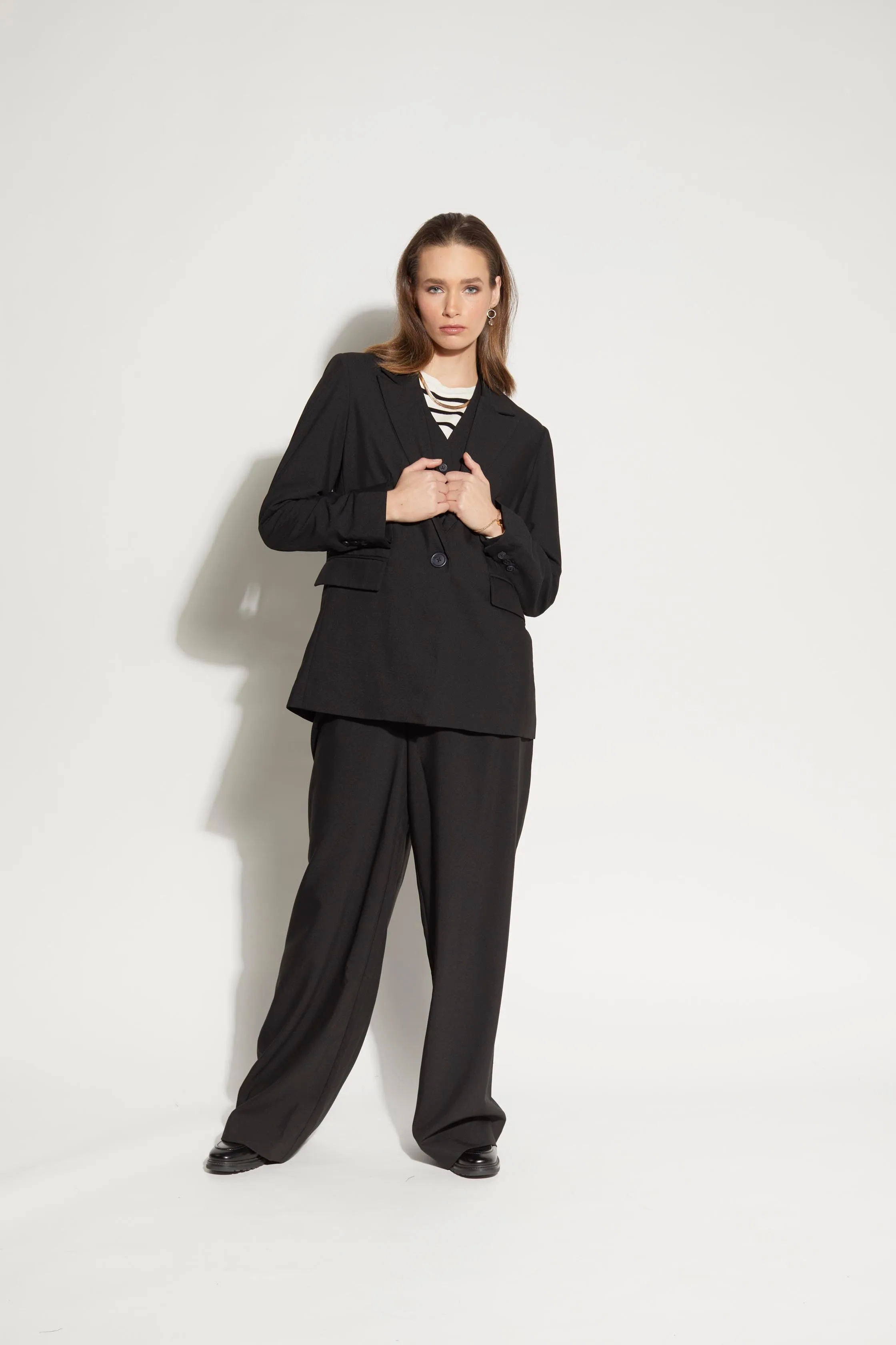 5058L - North Blazer - Black