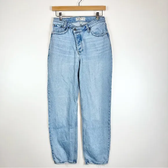 Abercrombie &amp; Fitch Curve Love High Rise Dad Jeans In Light Blue Wash 26 Short