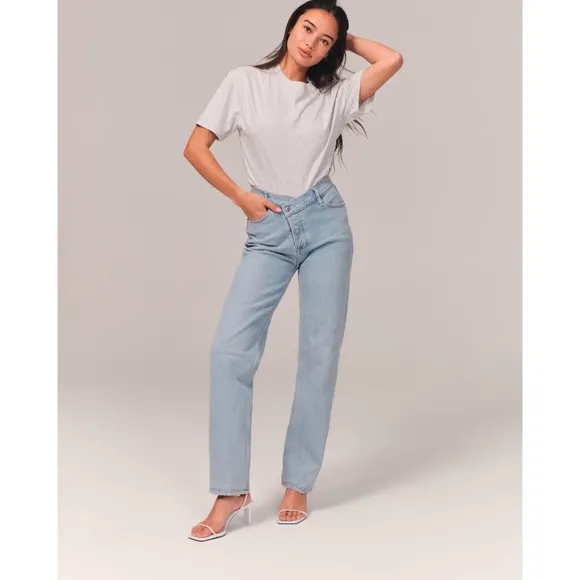 Abercrombie &amp; Fitch Curve Love High Rise Dad Jeans In Light Blue Wash 26 Short