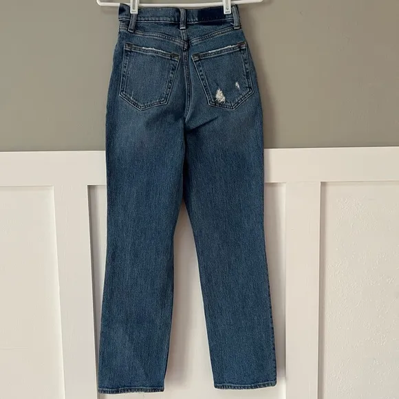 Abercrombie &amp; Fitch Curve Love The ‘90s Straight Ultra High Rise Cross Over Jean