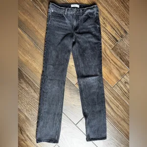 Abercrombie Mid Rise 90s Straight Jean