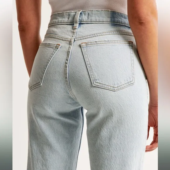 Abercrombie Mid Rise 90s Straight Jean