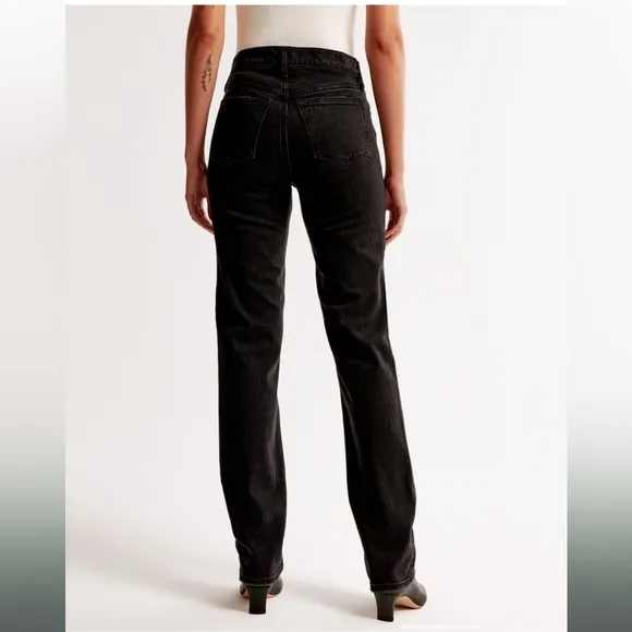 Abercrombie Mid Rise 90s Straight Jean