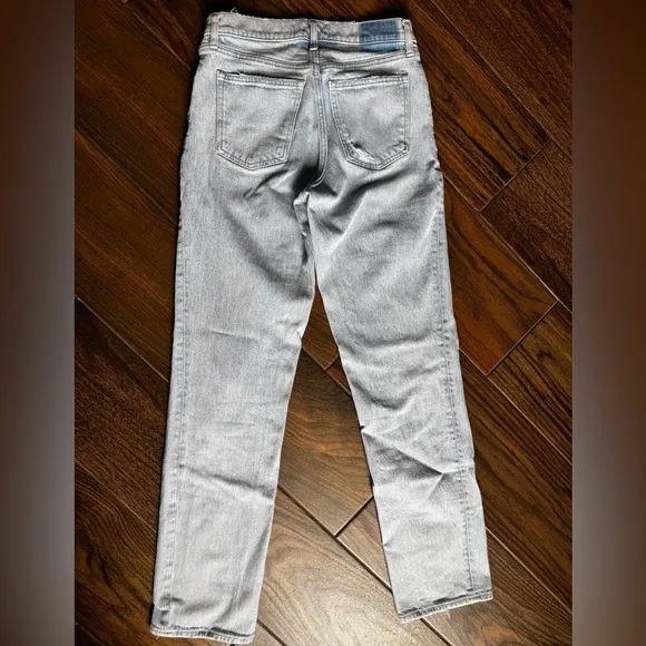 Abercrombie Mid Rise 90s Straight Jean