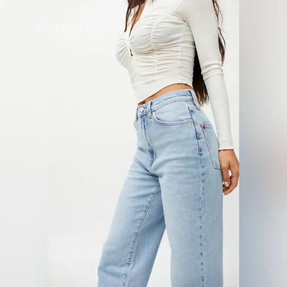 BDG Urban Outfitters High &amp; Wide Jeans - Size 26