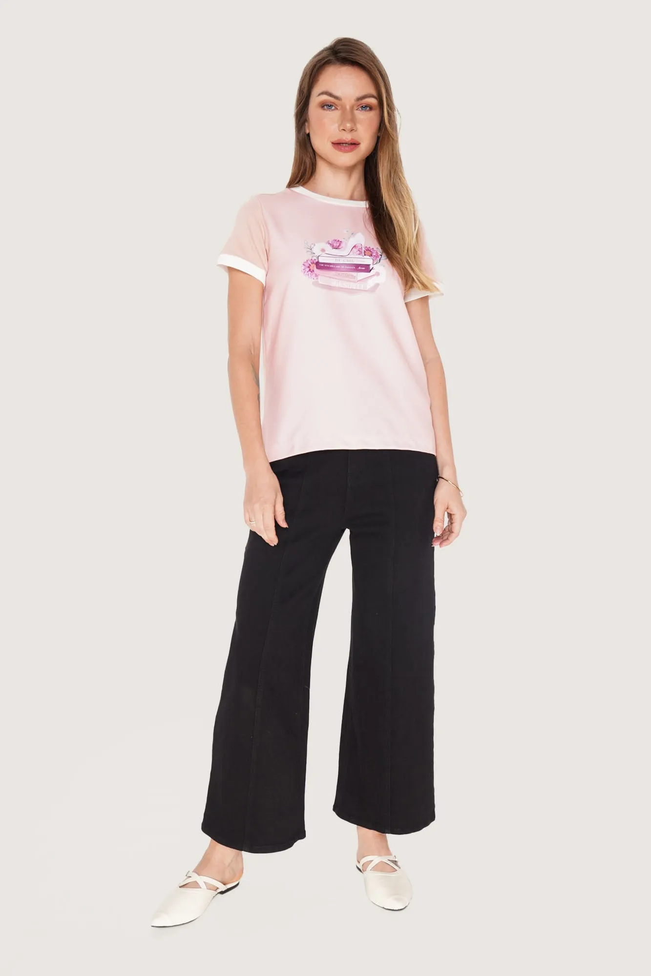 Be Chic Graphic Tee