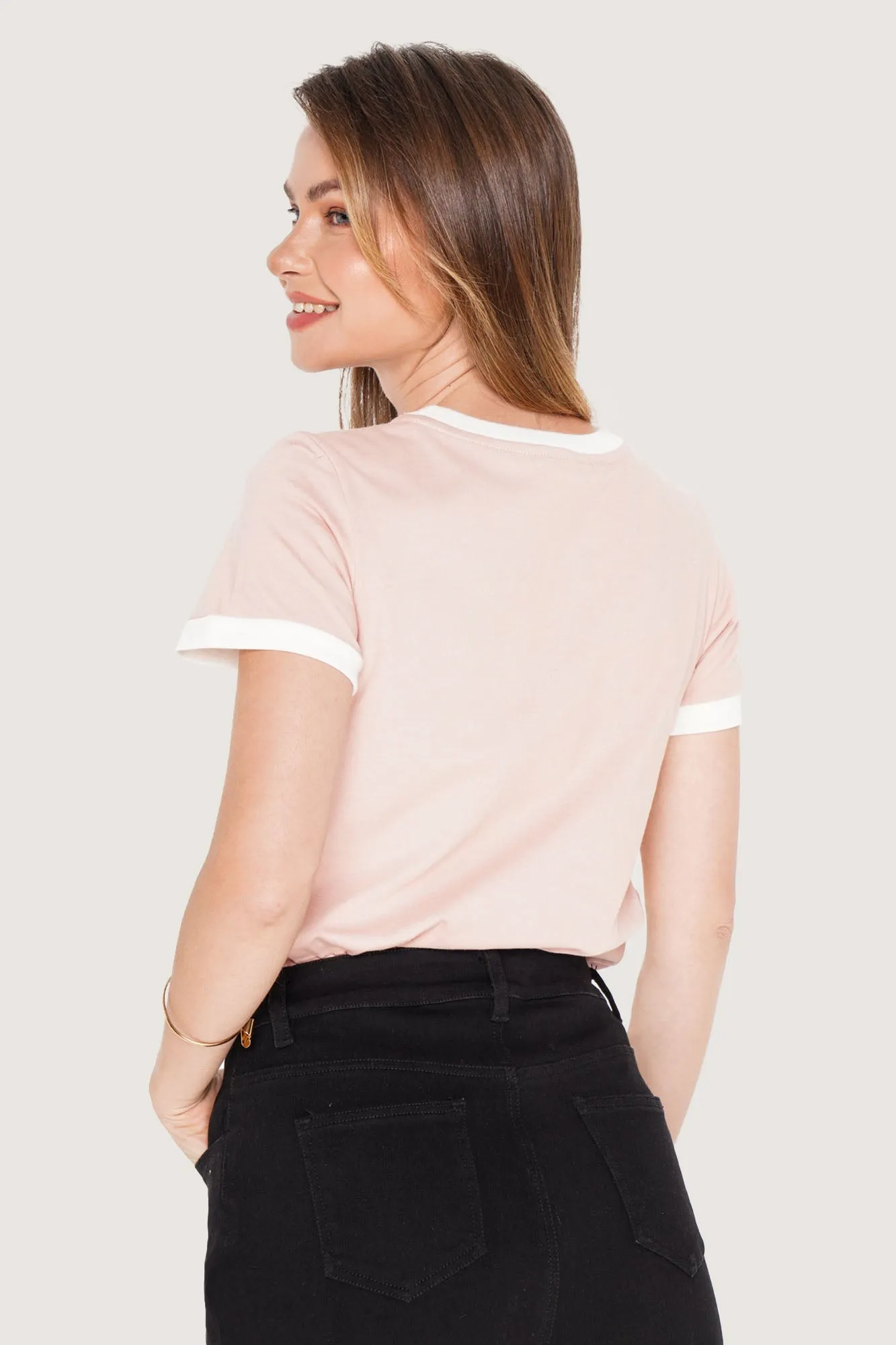 Be Chic Graphic Tee