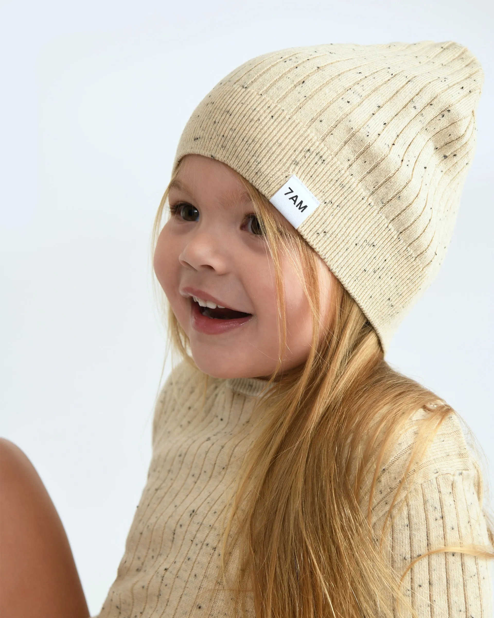 Beanie - Hug Me