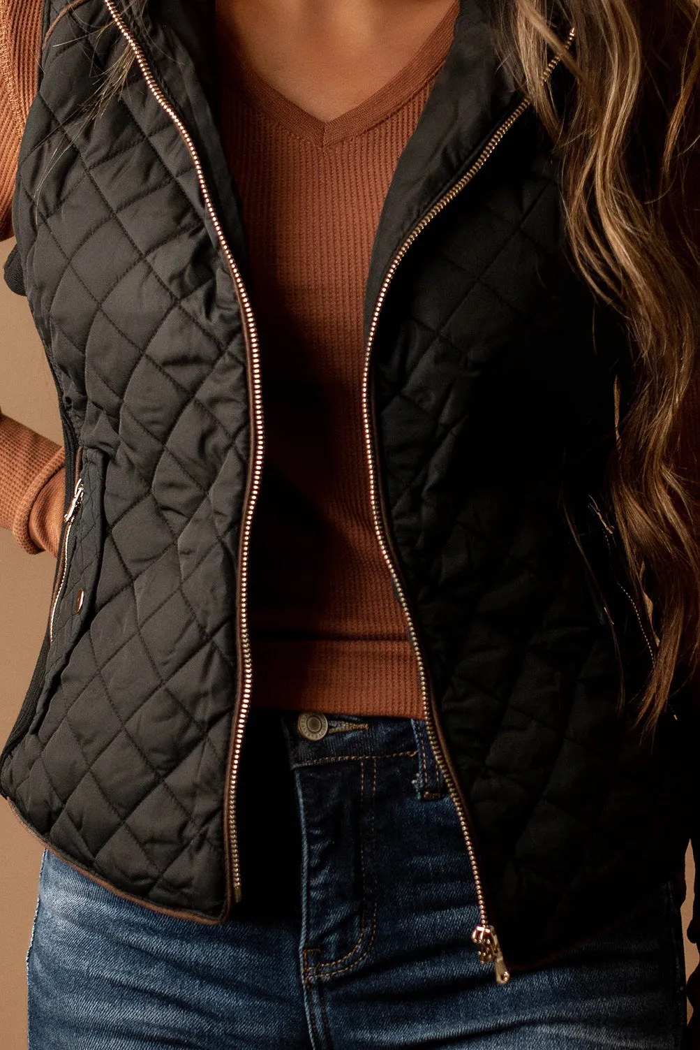Between Us Quilted Vest (Black)