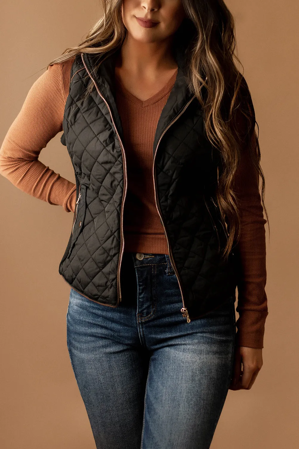 Between Us Quilted Vest (Black)