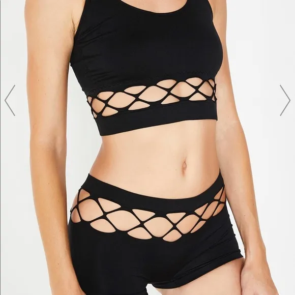 Black  cutout set