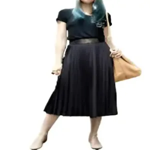 Chic Two Pieces Design T-shirts & Long Pleated Skirt