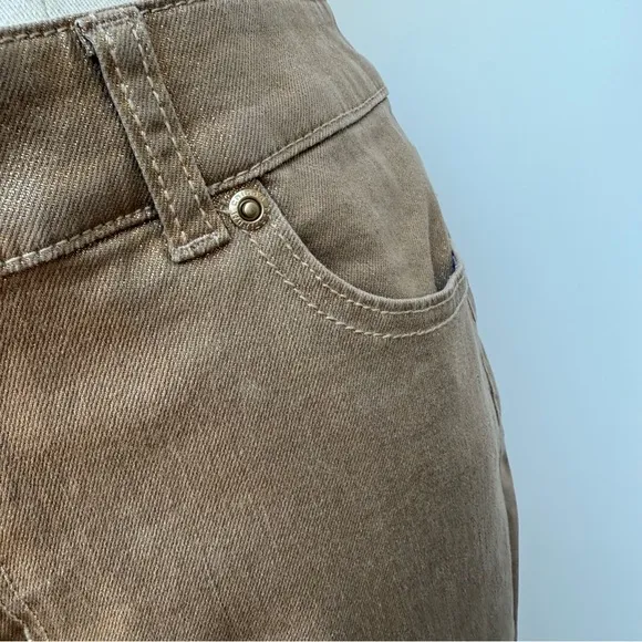 Chico’s REGULAR SLIM LEG GOLD PLATINUM METALLIC JEAN Size 0.5 (6-S)