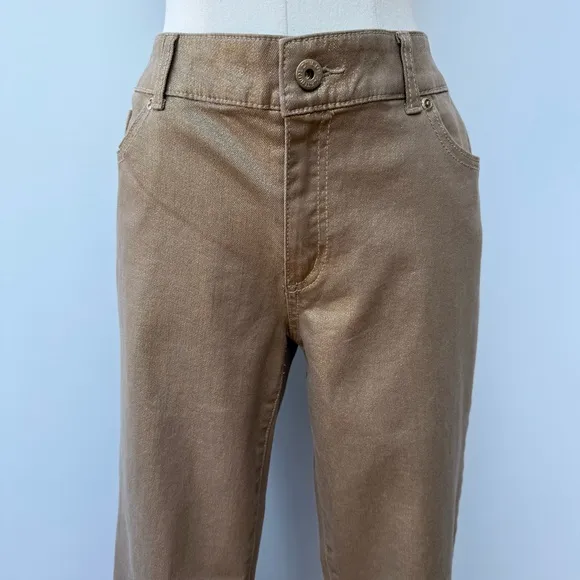 Chico’s REGULAR SLIM LEG GOLD PLATINUM METALLIC JEAN Size 0.5 (6-S)