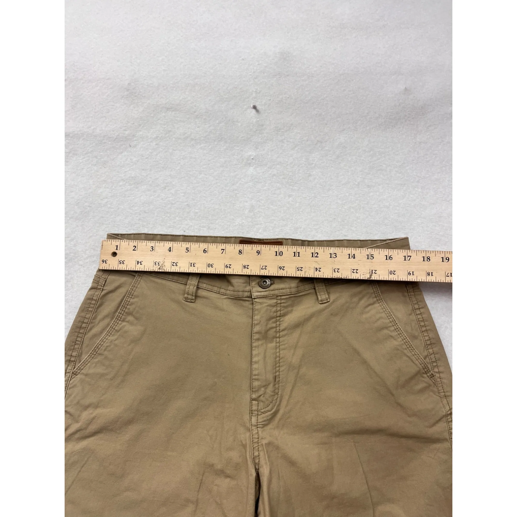 Clearwater Outfitters Mens Khaki Cargo Shorts Size 34W #6570
