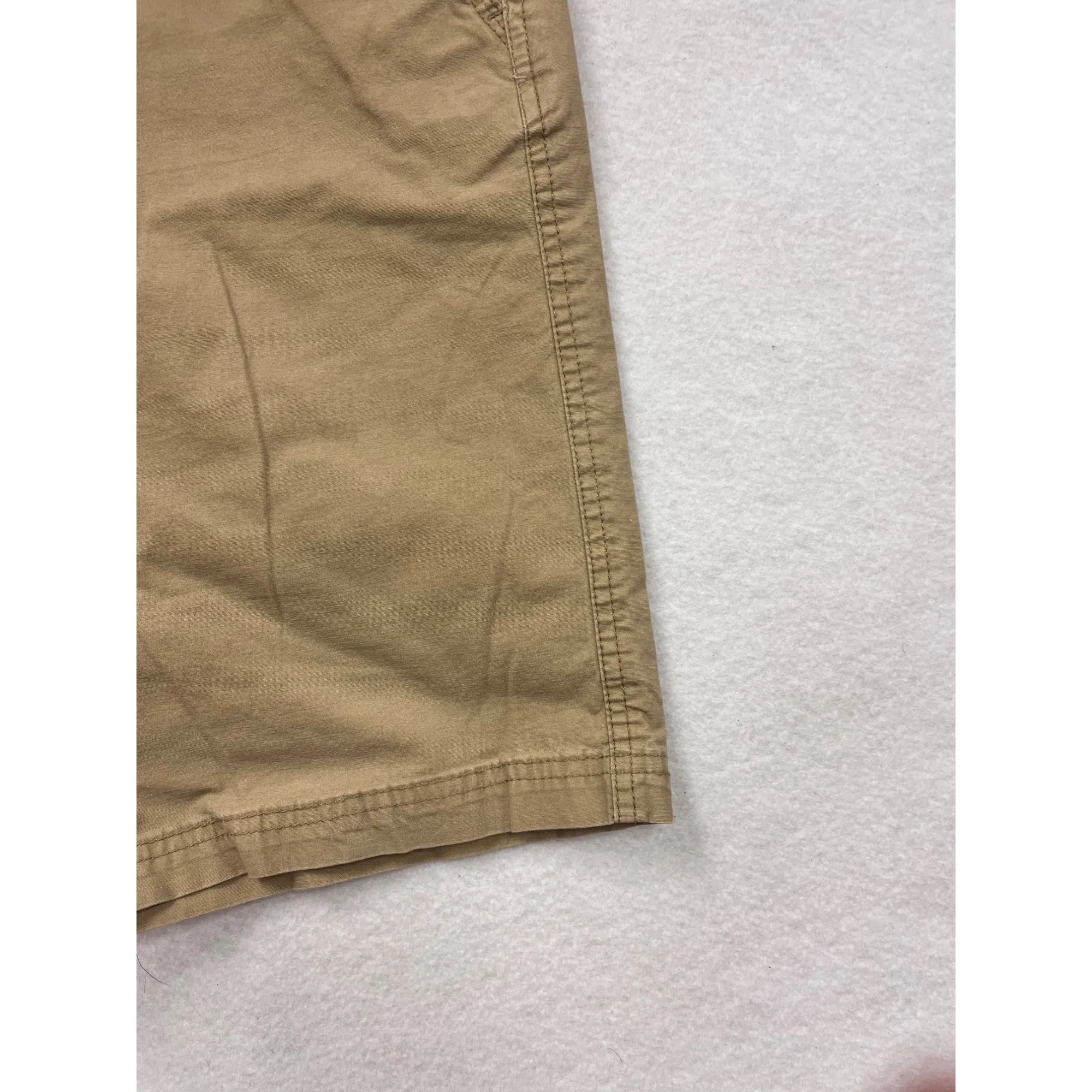 Clearwater Outfitters Mens Khaki Cargo Shorts Size 34W #6570