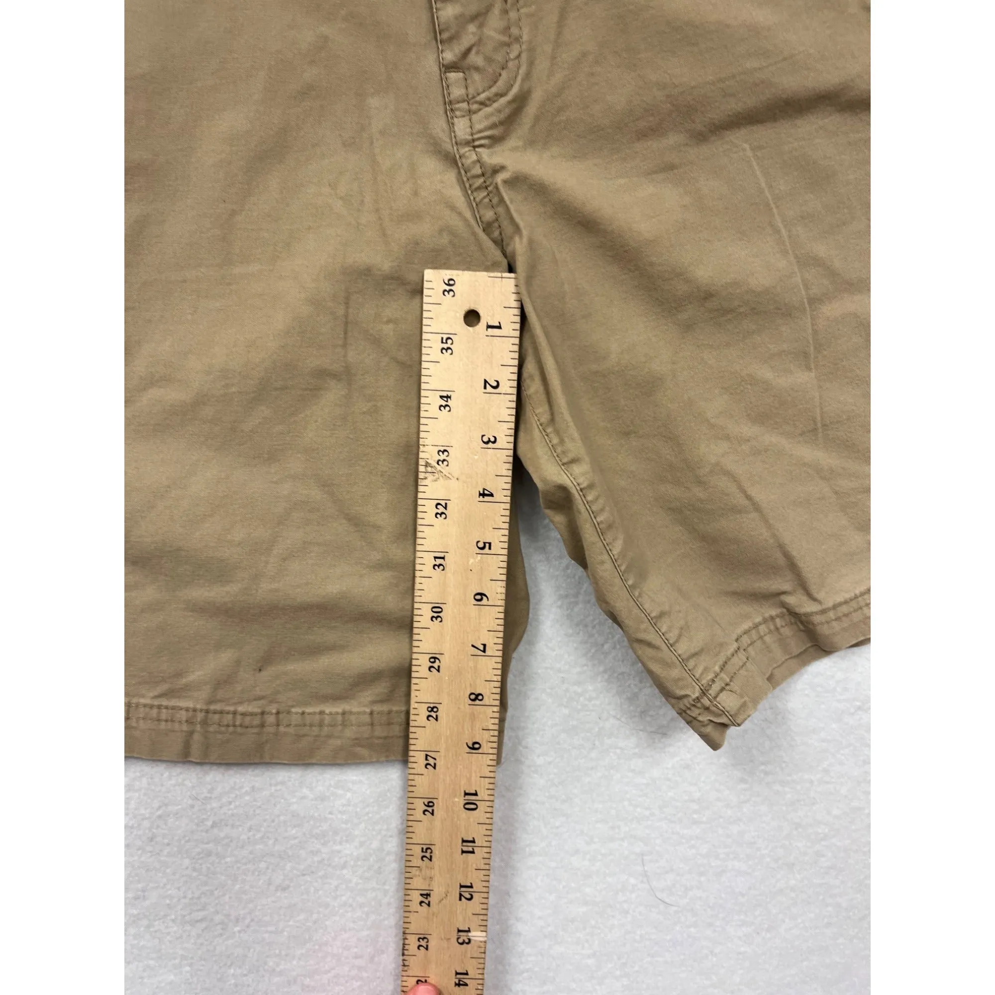 Clearwater Outfitters Mens Khaki Cargo Shorts Size 34W #6570