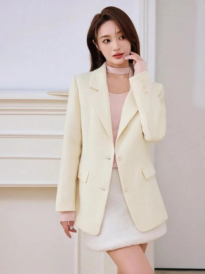 CM-CS583784 Women Elegant Seoul Style Solid Color Notch Lapel Long Sleeve Blazer - Apricot