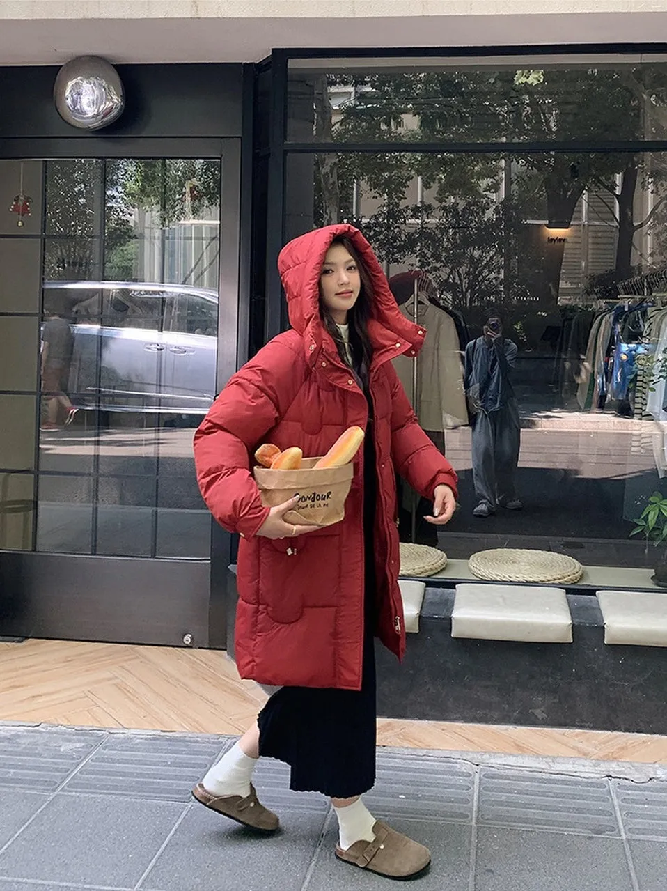 Cozy Knee-Length Oversized Puffer Coat with Flap Pockets