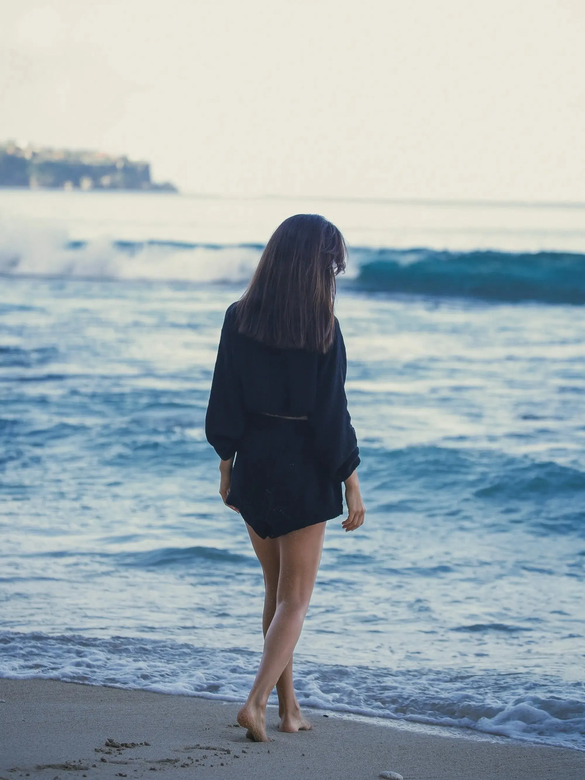 Echo Boy Short - Black by The Handloom