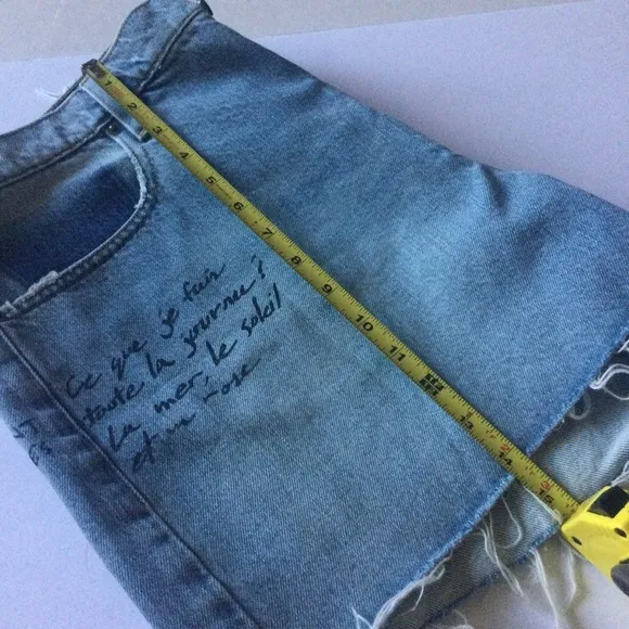 FRAME WOMENS LE SLOUCH SIGNATURE WRITING CUTOFF DENIM SHORTS BLUE SZ 32 (12) NEW