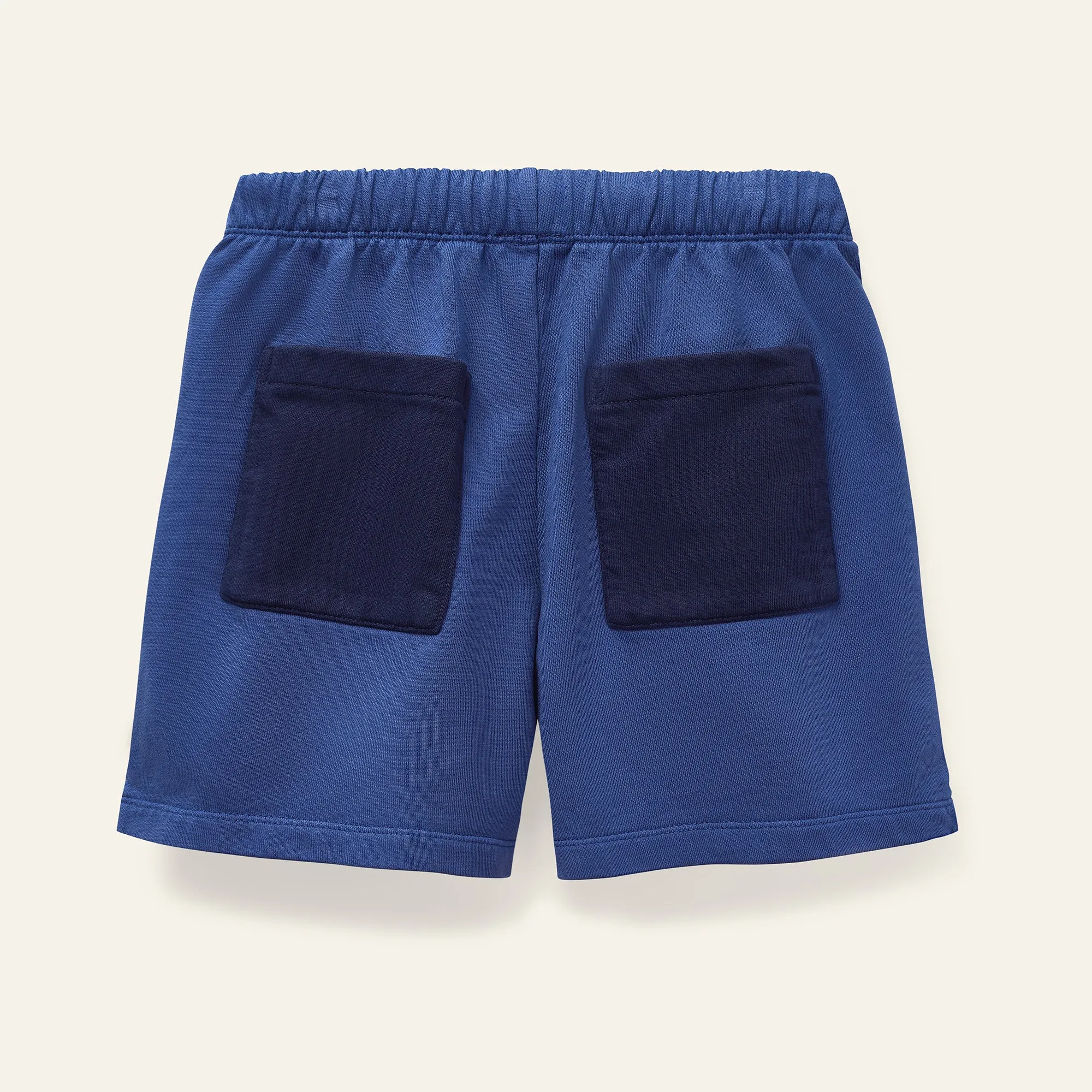 GLIDE SHORTS W/ CIRCLE LOGO ON FRONT