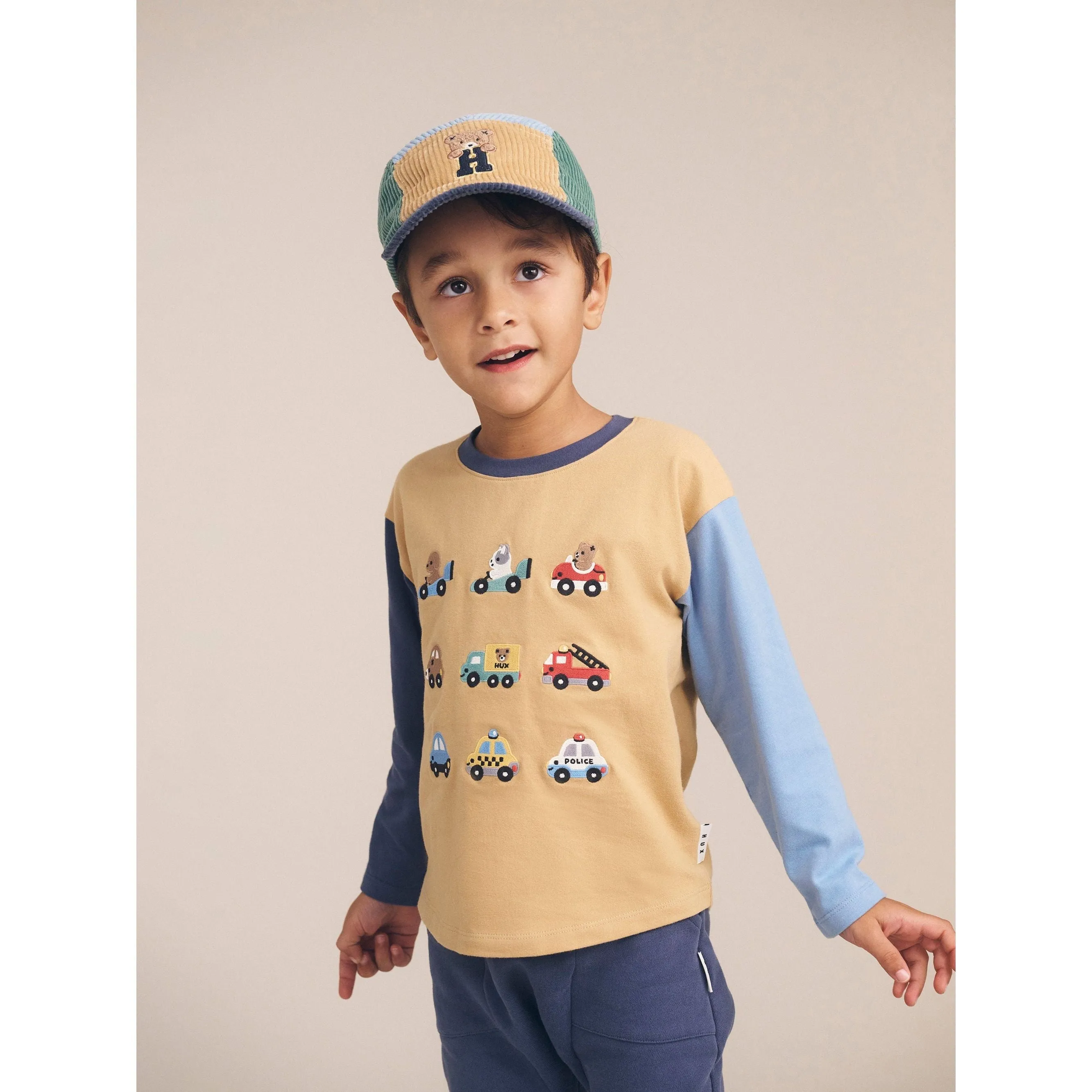 Huxmobile Top