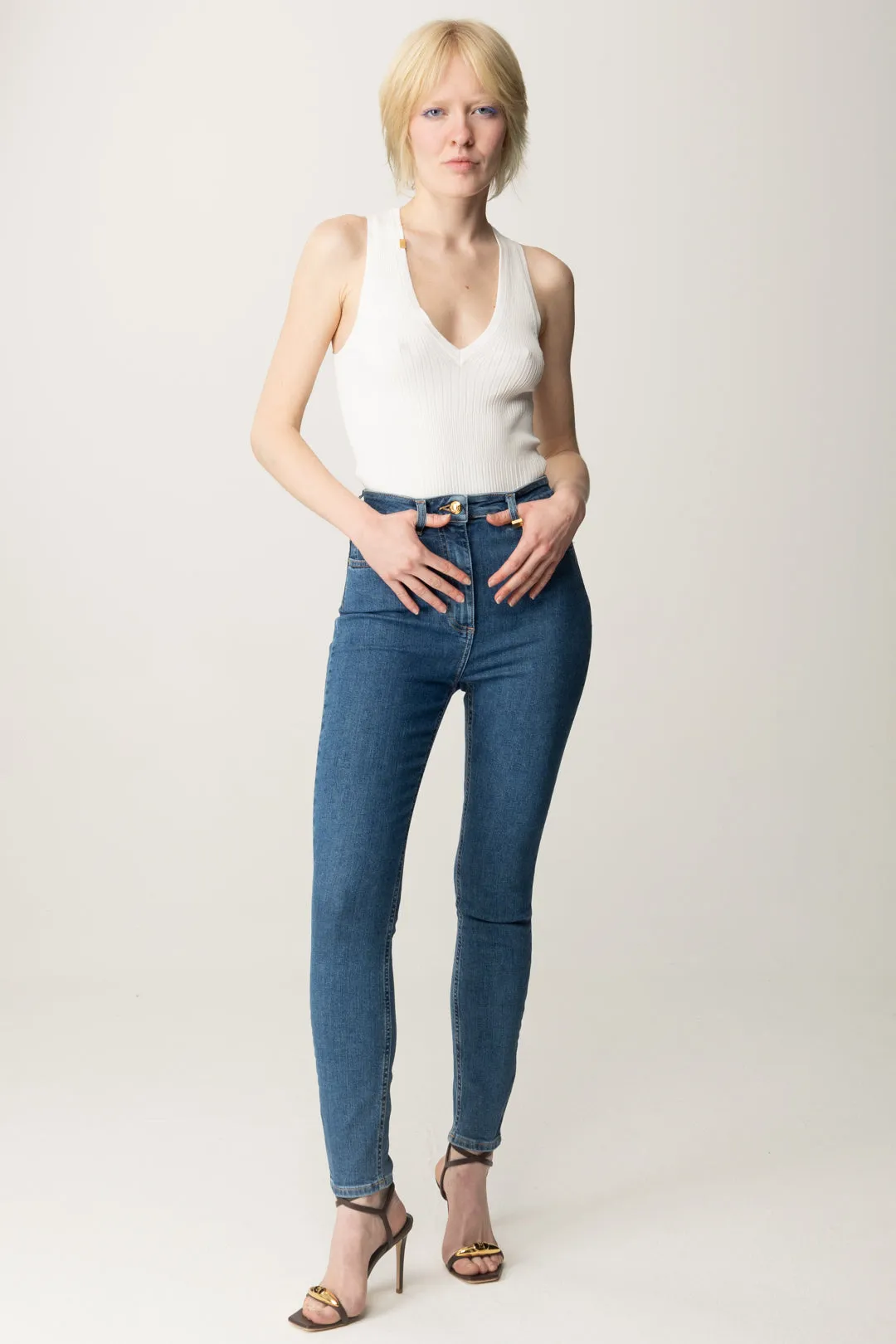 Jeans Skinny con Charm Logo