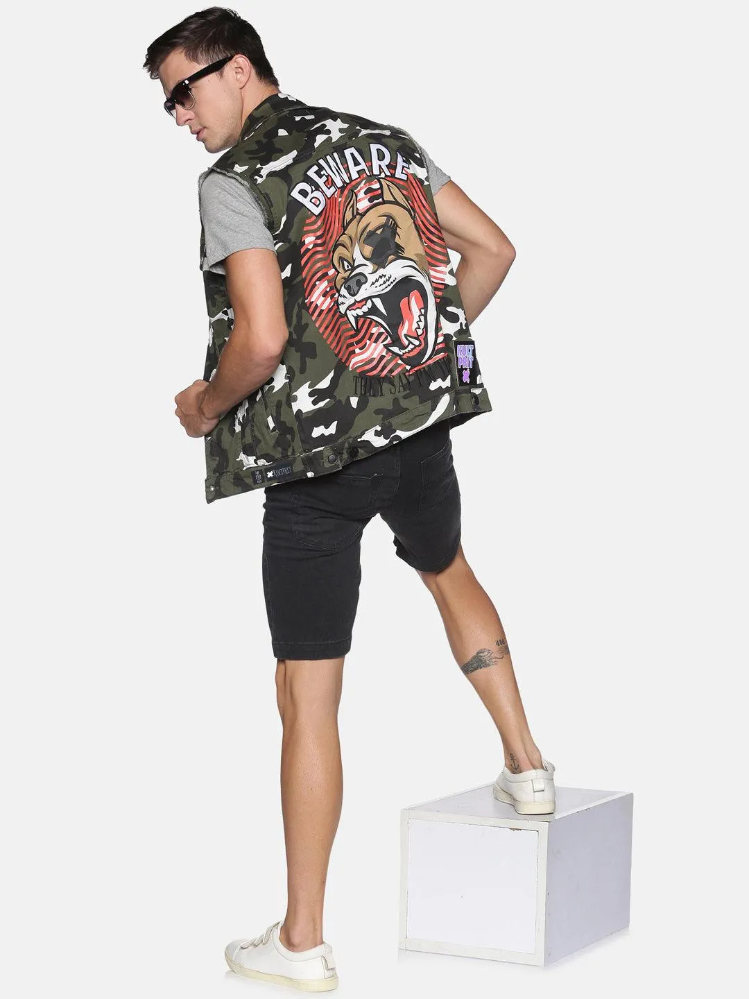 Kultprit Camo printed sleeveless jacket