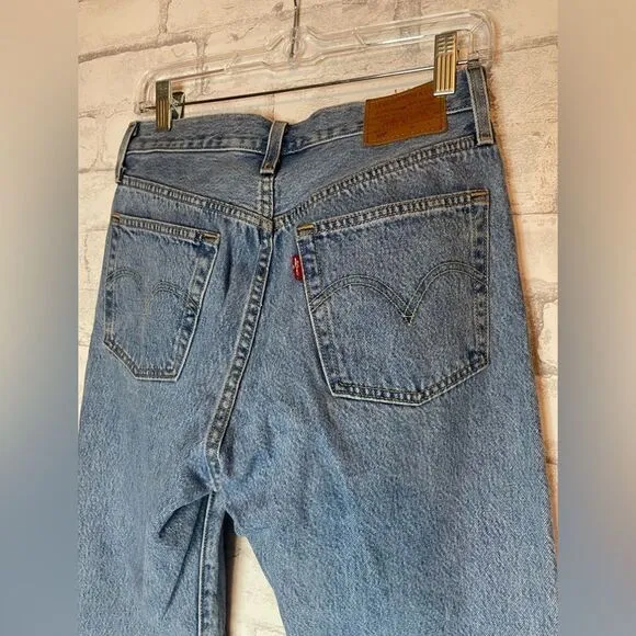 Levi's Premium Denim Mom Dad Jeans Button Front Closure Light Wash Straight