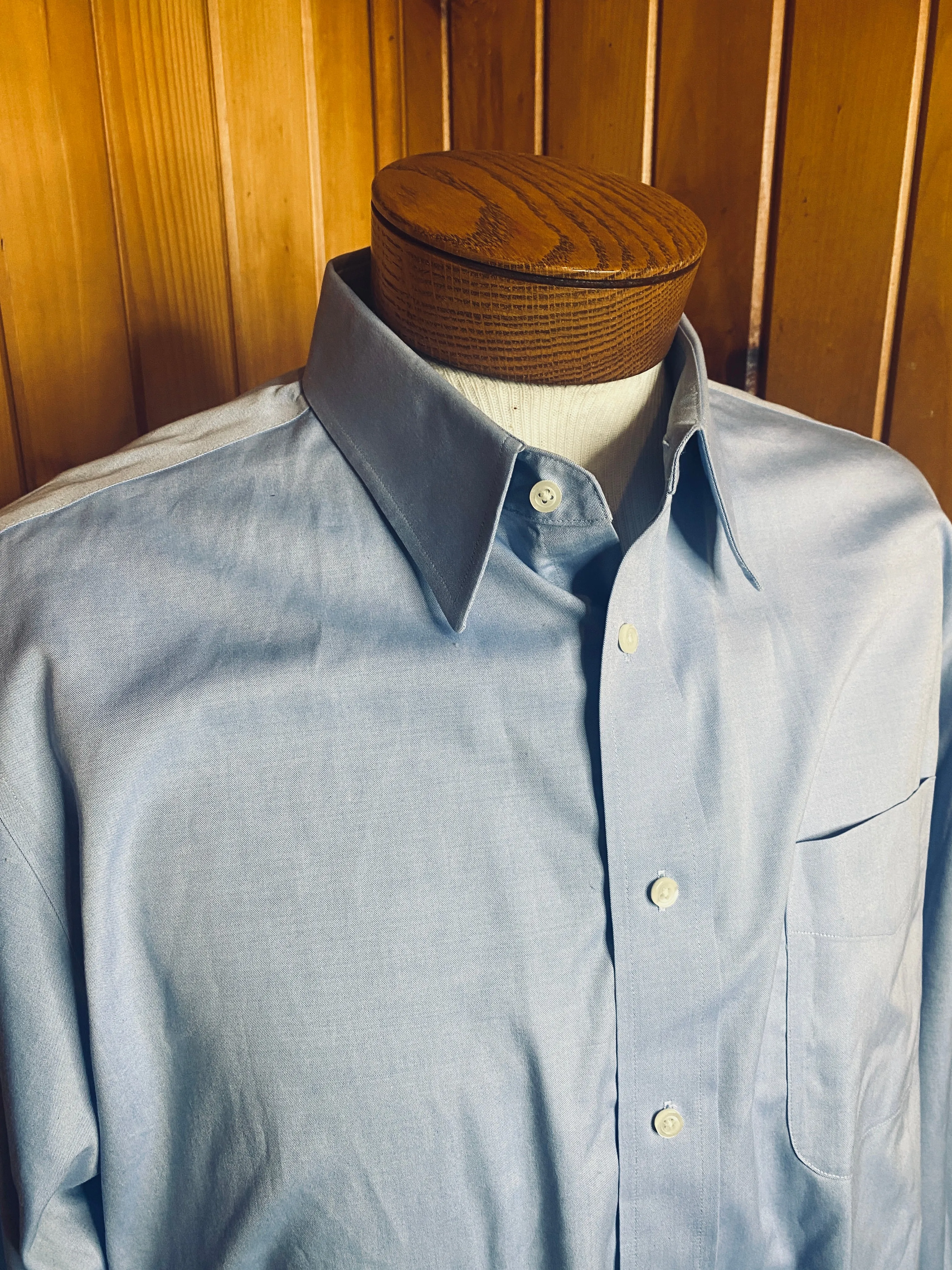 Light Blue Dress Shirt (17.5 x 35)