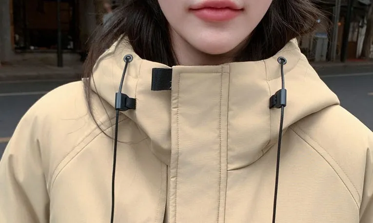 Lightweight and Breathable Outdoor Hooded Puffer Jacket for Women