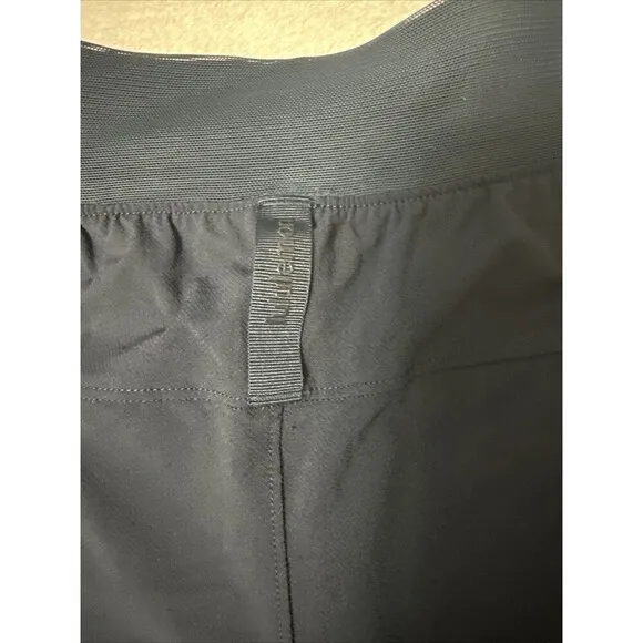 Lululemon 2024 License to Train High Rise Shorts 4&quot; Size 6 True Navy