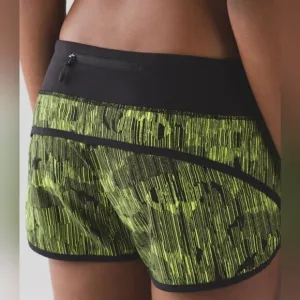 Lululemon Speed Short (2 1/2&quot;)Down Pour Lime Light / Black