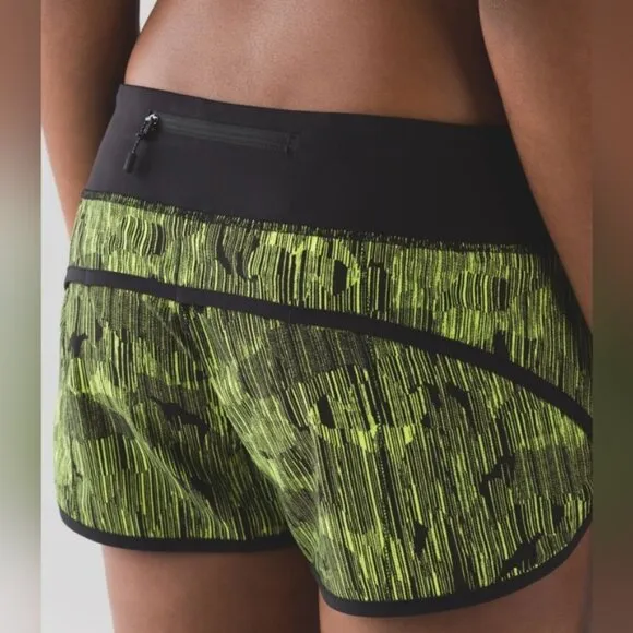 Lululemon Speed Short (2 1/2&quot;)Down Pour Lime Light / Black