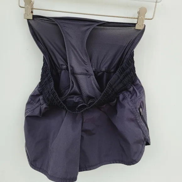Lululemon Tracker Short II 2-way Stretch Black Size 8