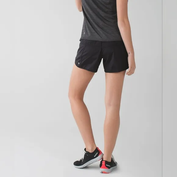Lululemon Tracker Short II 2-way Stretch Black Size 8