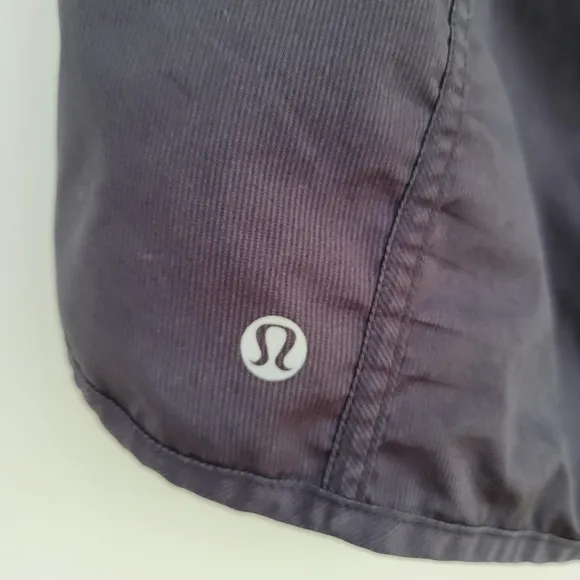 Lululemon Tracker Short II 2-way Stretch Black Size 8