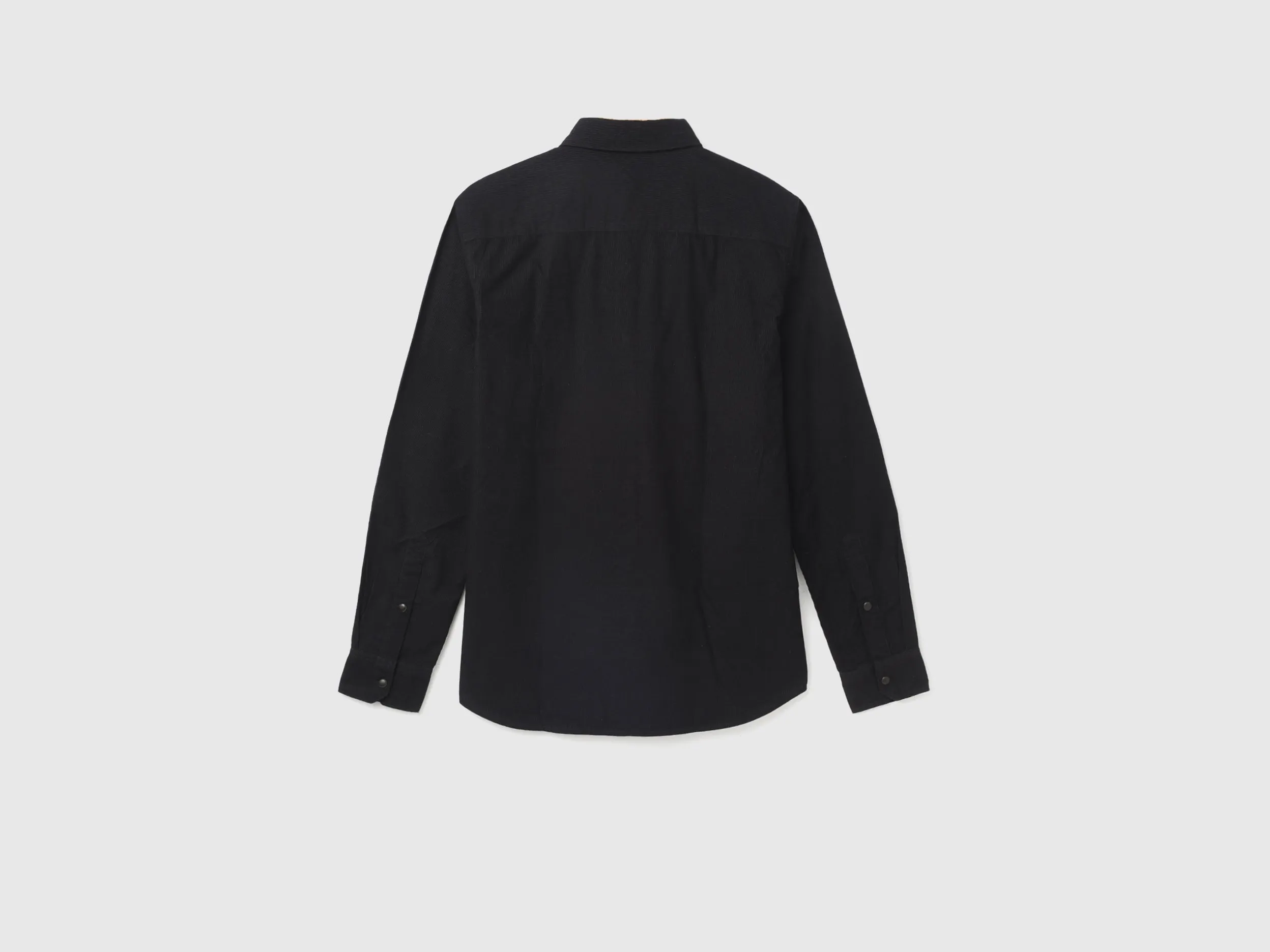 Men's Regular Fit Spread Collar Solid Shirts