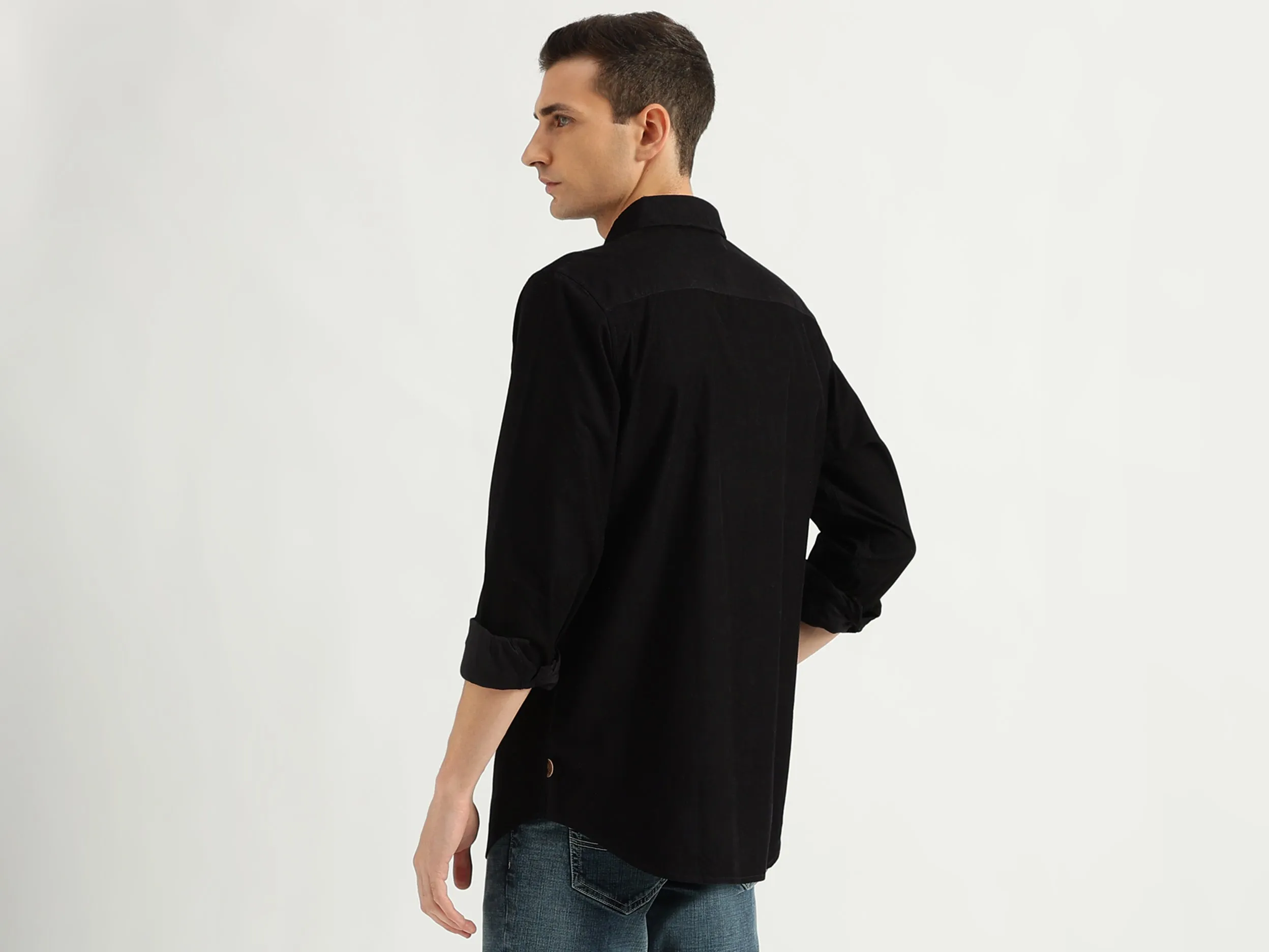 Men's Regular Fit Spread Collar Solid Shirts