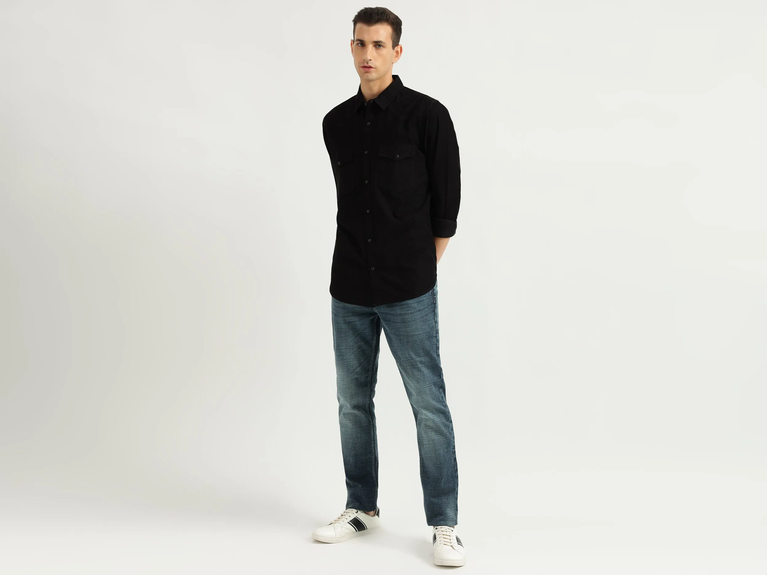 Men's Regular Fit Spread Collar Solid Shirts