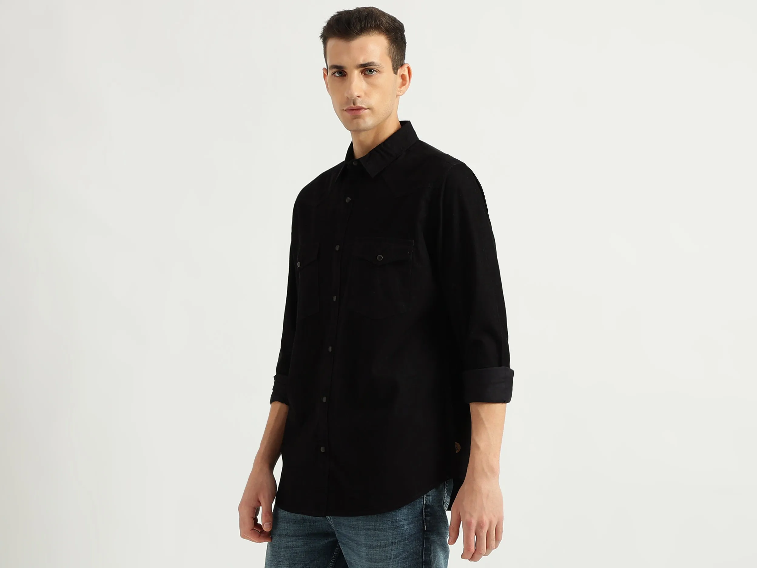 Men's Regular Fit Spread Collar Solid Shirts