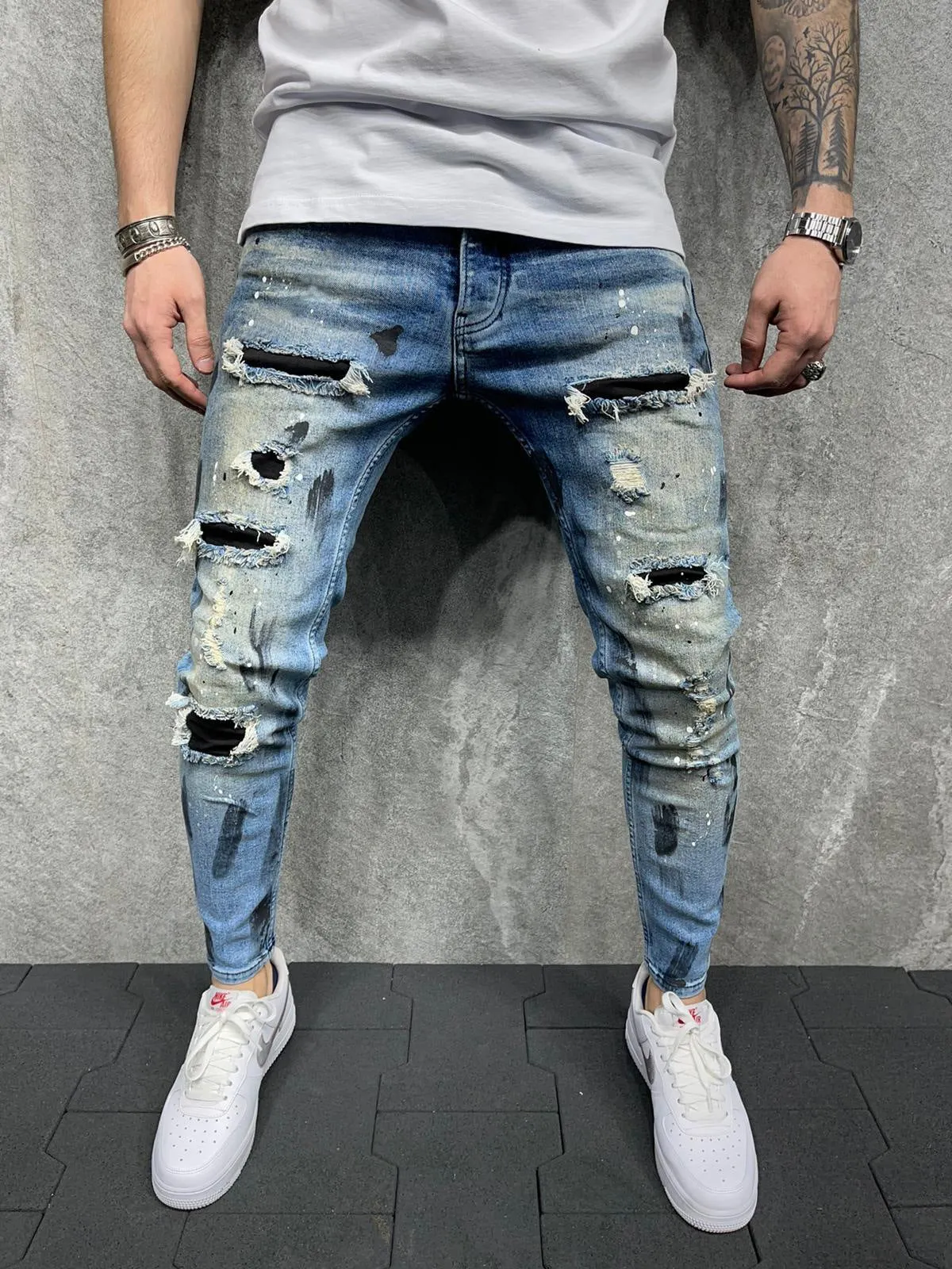 Men's Versatile Casual Slim Ripped Jeans