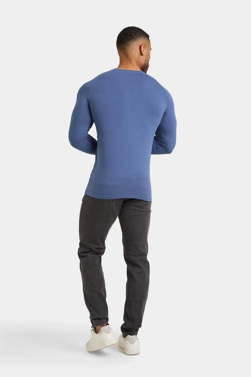 Muscle Fit T-Shirt in Denim Blue