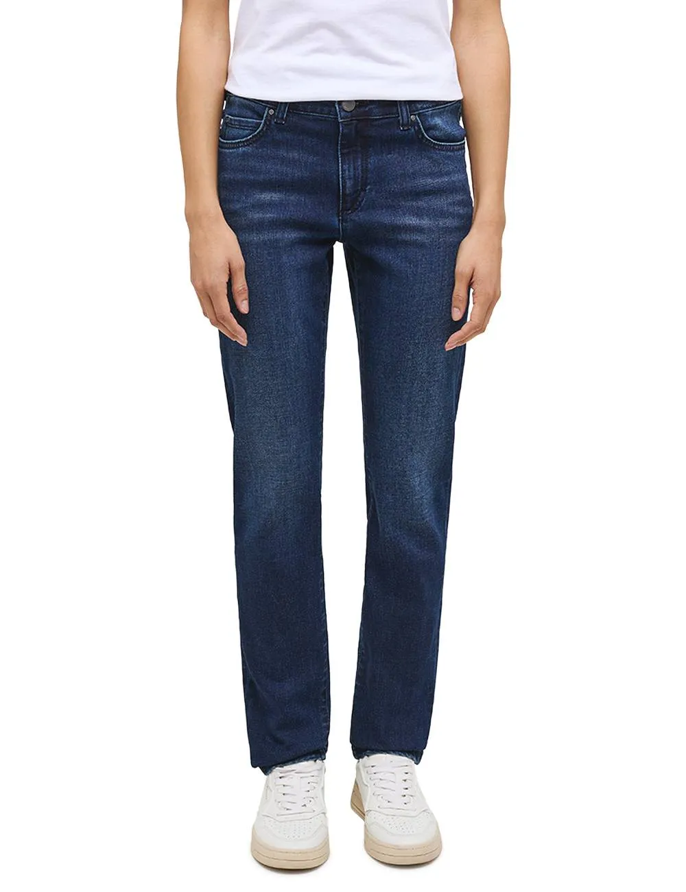Mustang Crosby Relaxed Slim Jean with medium waist 802