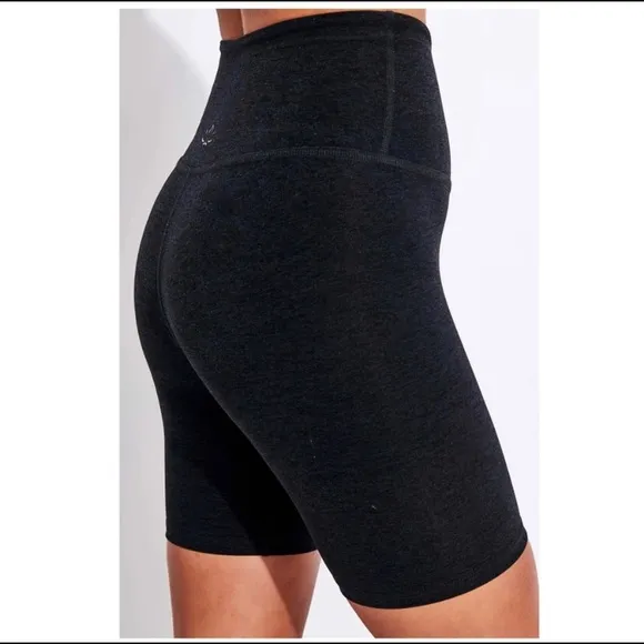 New Beyond Yoga Spacedye Shorts Dark Night $68 S