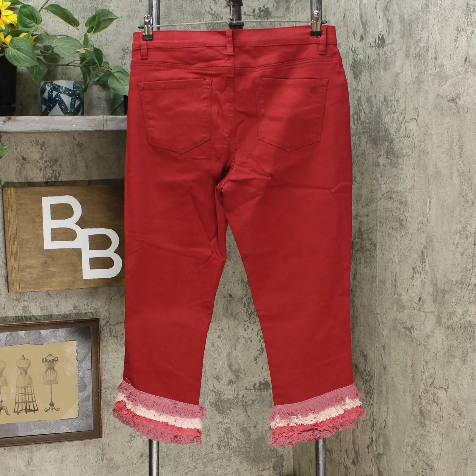 NWT DG2 By Diane Gilman Womens Virtual Stretch Layered Crop Jean. 705384 8