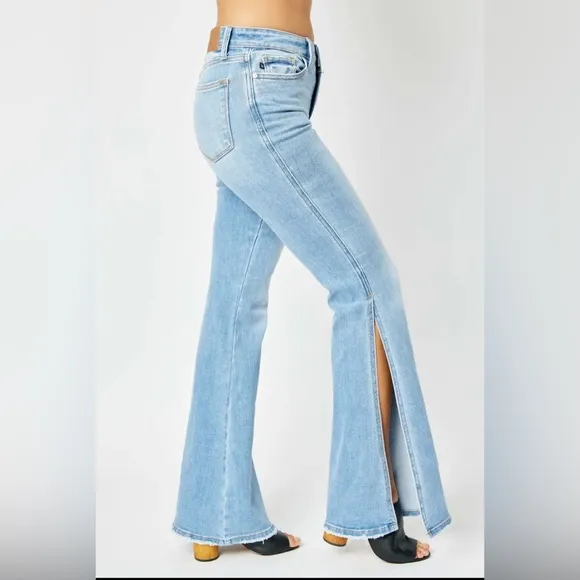 NWT Judy Blue Mid Rise Peek-a-Boo Slit Flare Jeans
