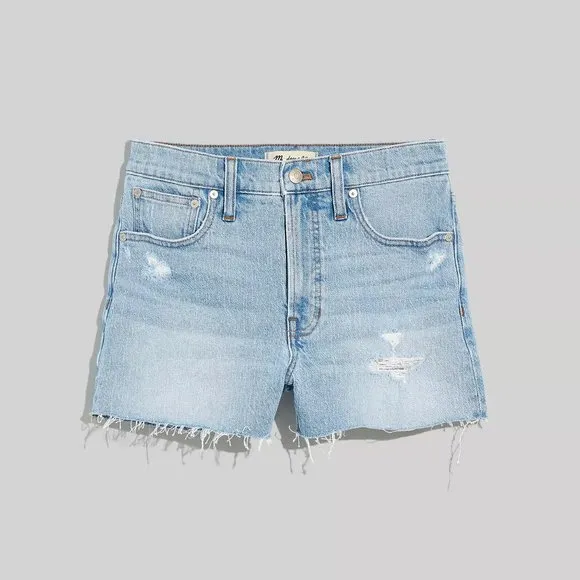 [NWT] Madewell Distressed The Perfect Jean Short in Light Wash